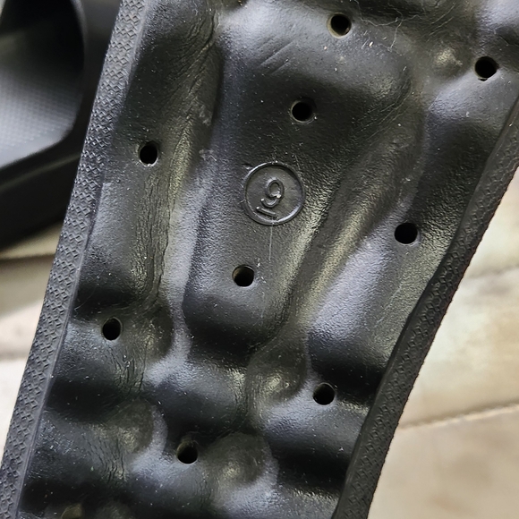 Bebe Platform Slides - Picture 4 of 5